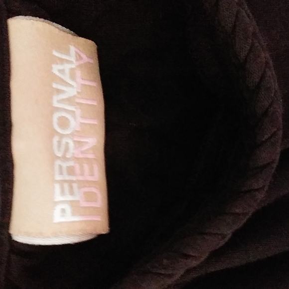 PERSONAL IDENTITY SPAGHETTI STRAP TOP HAS WOODEN BEADED DETAIL - Picture 3 of 12